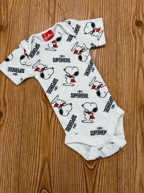 7/$20 Peanuts ‘I Am a Superhero' Snoopy Baby Short Sleeve One-Piece Onesie
